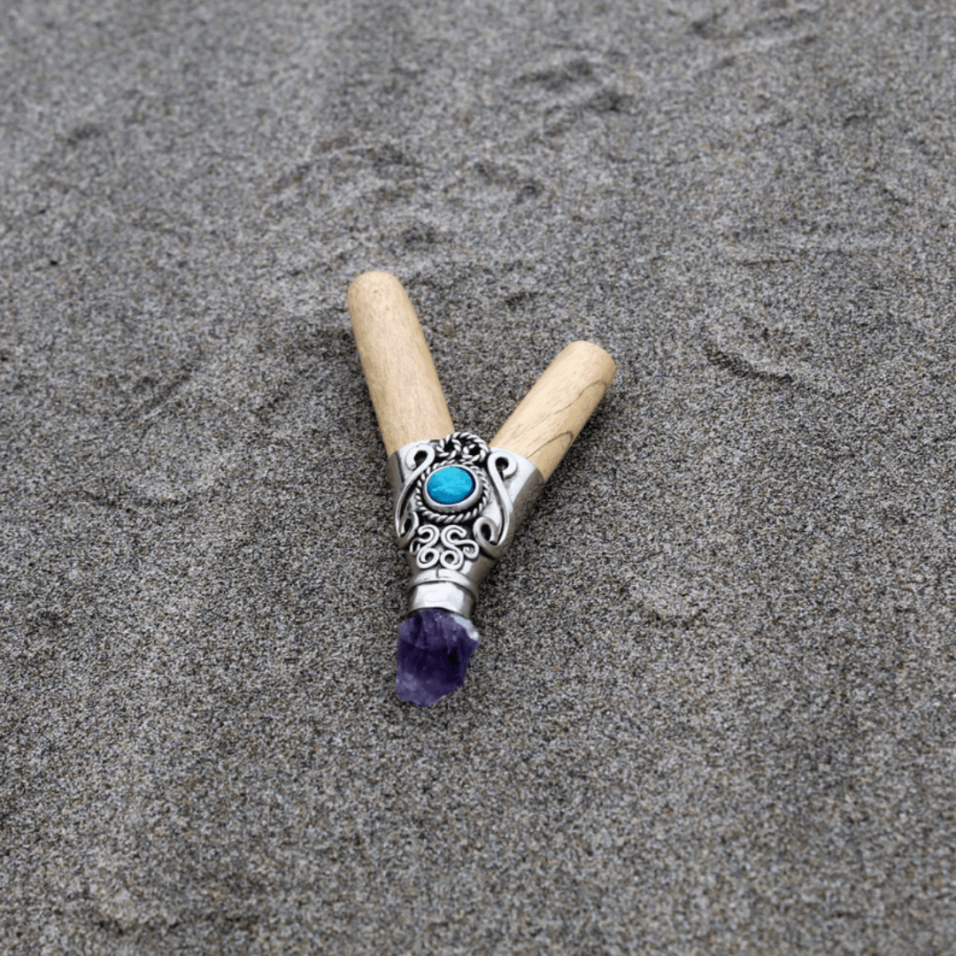 Capirona Kuripe | Decorated with Peruvian Turquoise and Amethyst | From the Amazon - Cosmos Healing