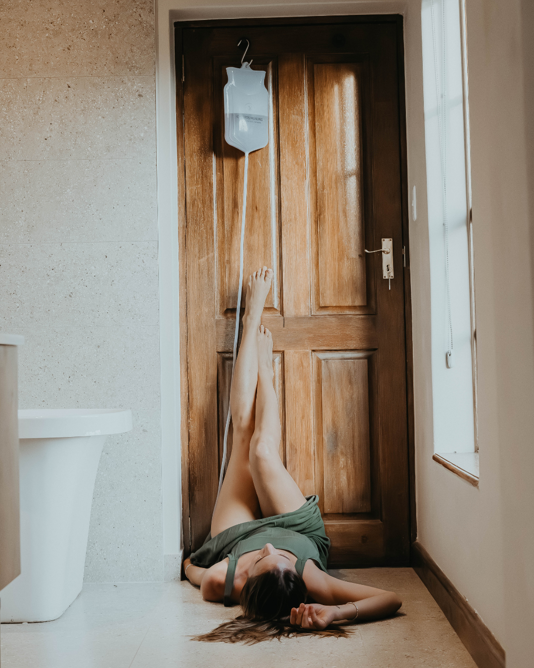 Cosmos Healing Premium Enema Kit | Medical Grade Silicone  | 2 Litre Bag, Hose & Accessories